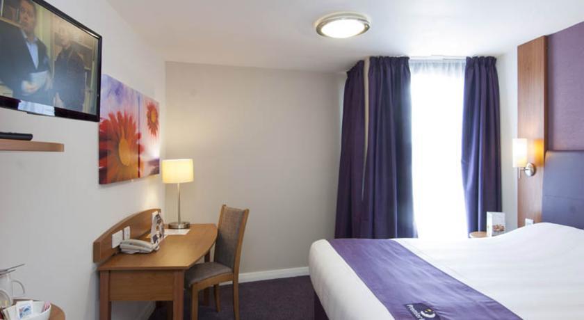 Premier Inn Uttoxeter Habitación foto