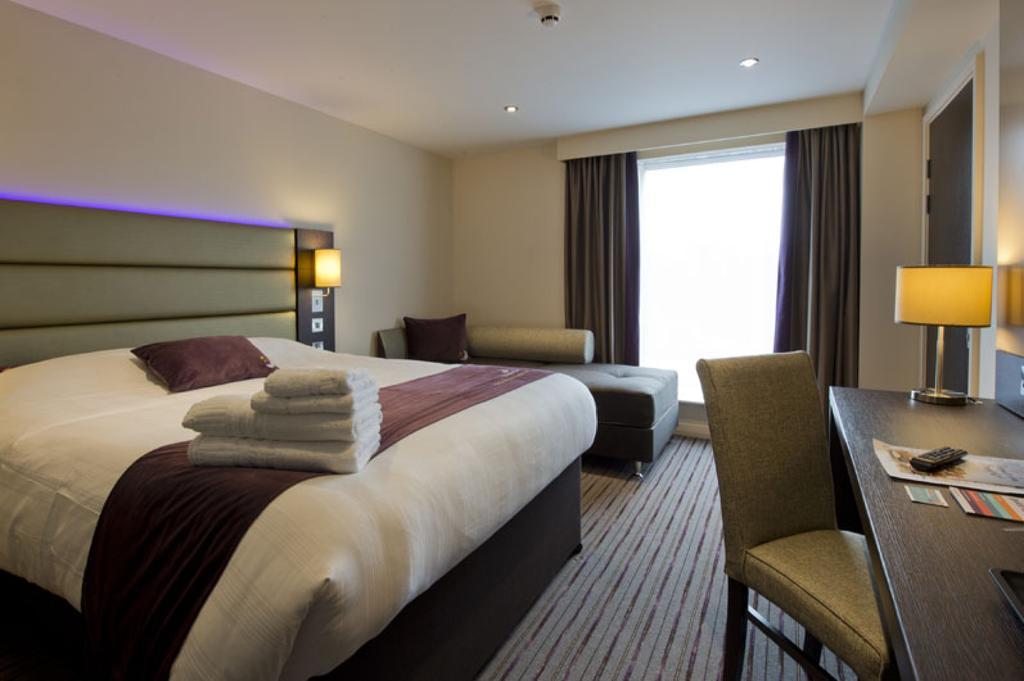 Premier Inn Uttoxeter Exterior foto