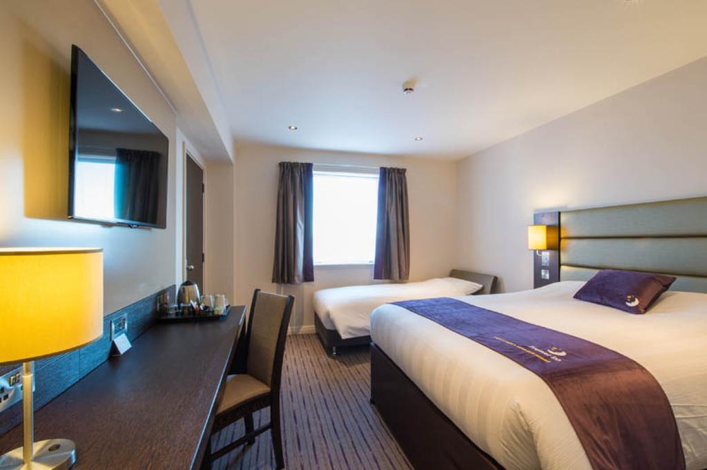 Premier Inn Uttoxeter Exterior foto